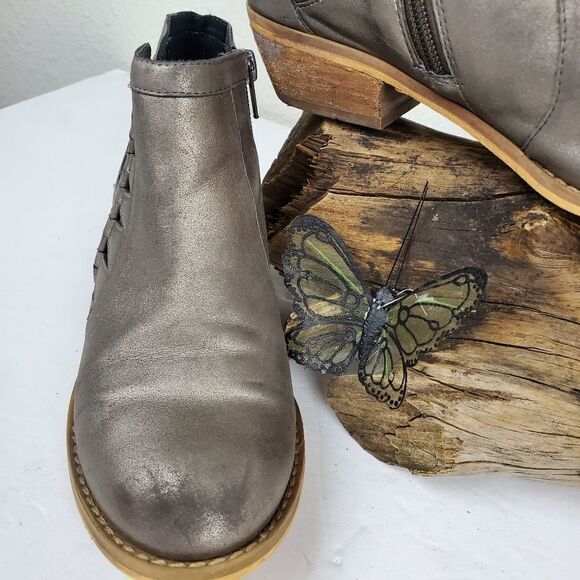 Tucker + tate metallic geometric zip up booties - Picture 8 of 8